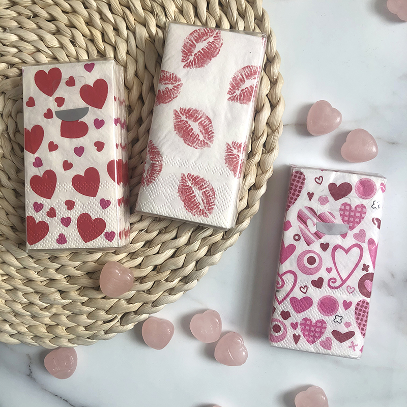 Valentine's Day love design pocket tissue 